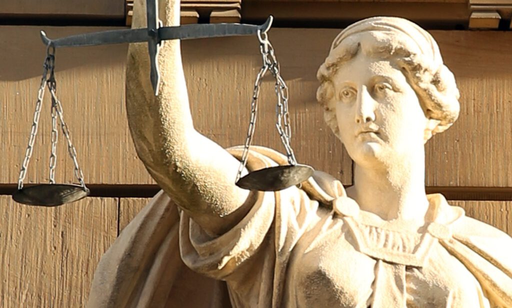 Verlag Dissertationen Habilitationen Open Access Jura Rechtswissenschaften Strafrecht ZIvilrecht Öffentliches Recht